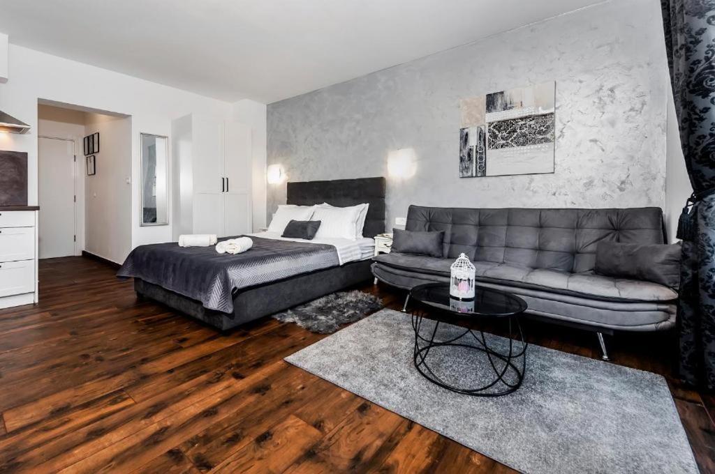 Deluxe Apartments A&A - 2 Rovinj Buitenkant foto
