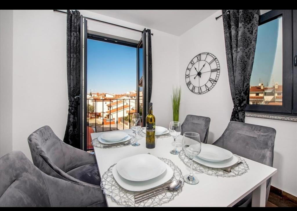 Deluxe Apartments A&A - 2 Rovinj Buitenkant foto
